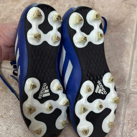 Kids soccer shoes Adidas - Picture 5 of 6
